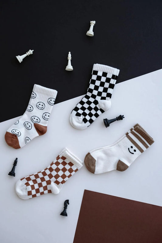 checkboard x smiley socks