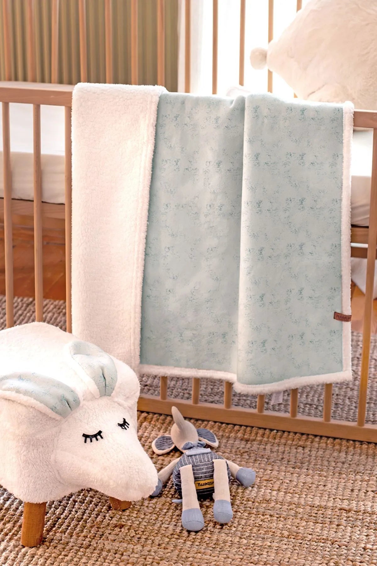 Calming blue baby blanket with a fluffy texture