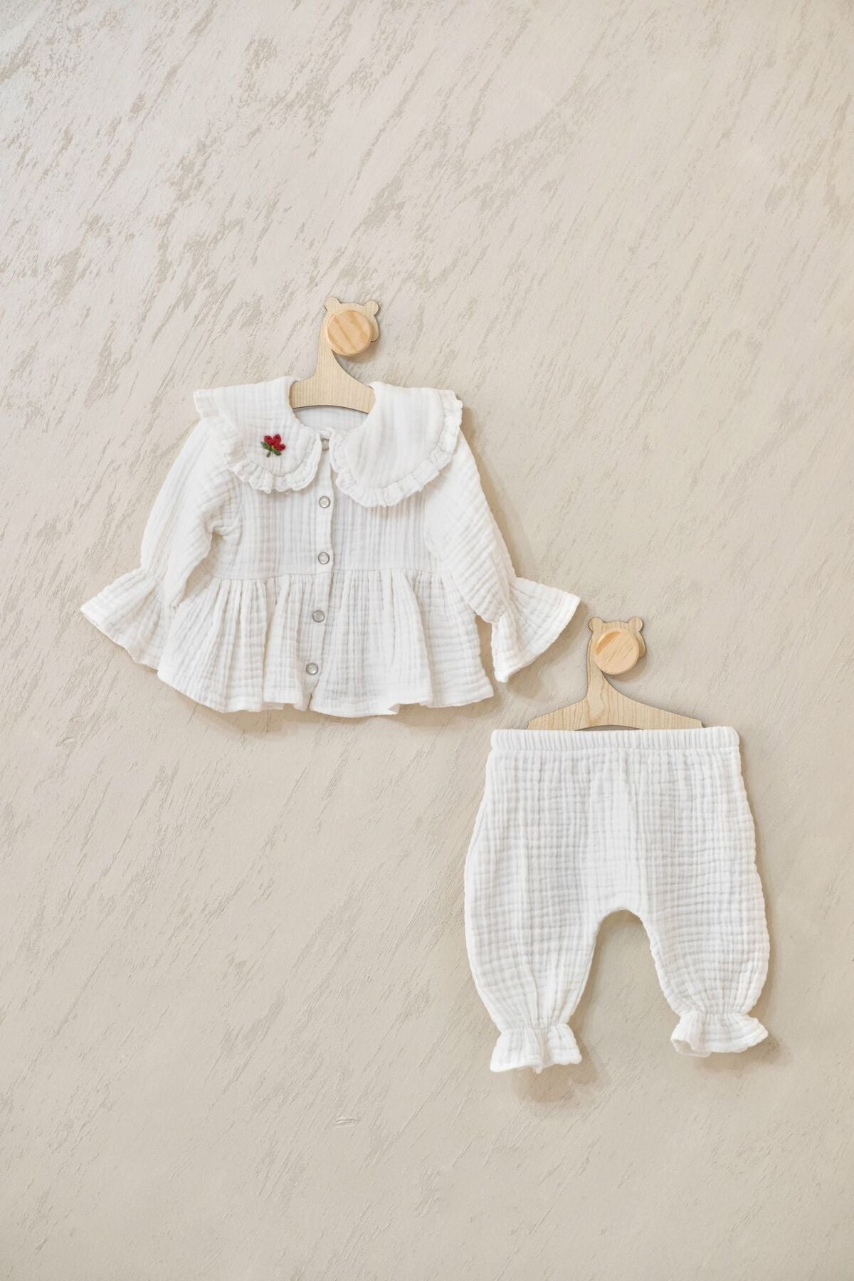 Red Rose hospital set